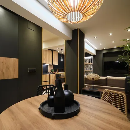 El Harapan - Refugiate En La Selva A Pie De Playa - Grupo Querbes Хіхон